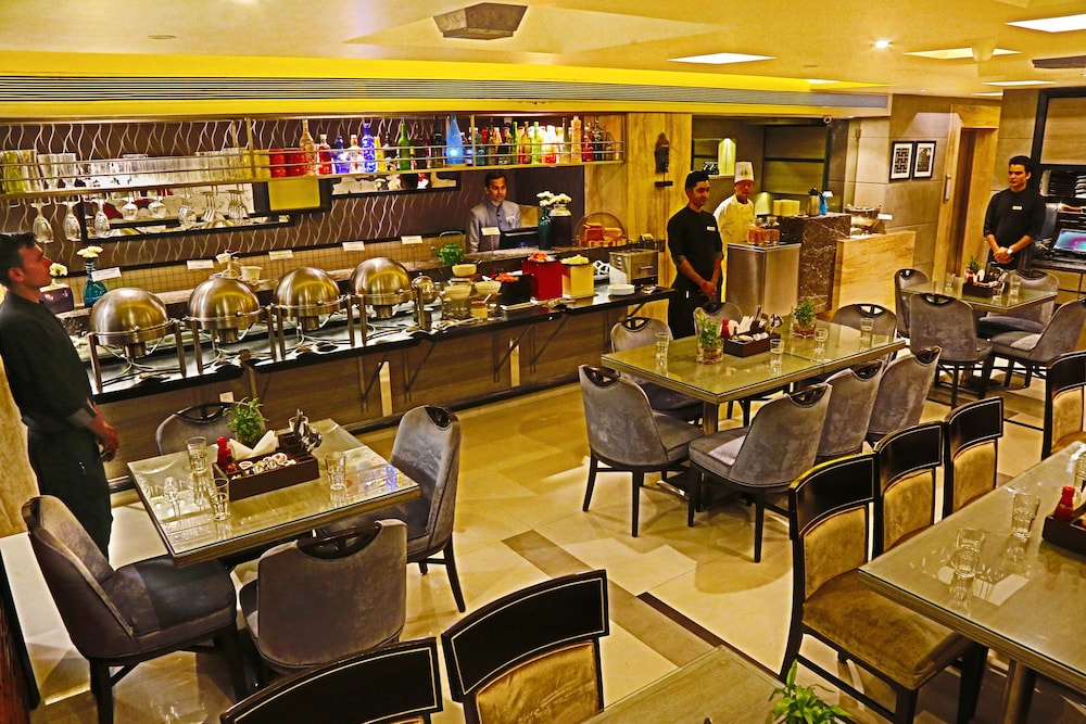Oriental Residency Hotel 36/49