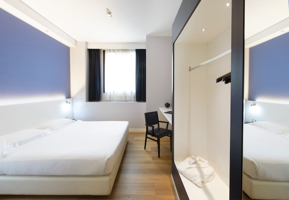 Neo Hotel 28/75