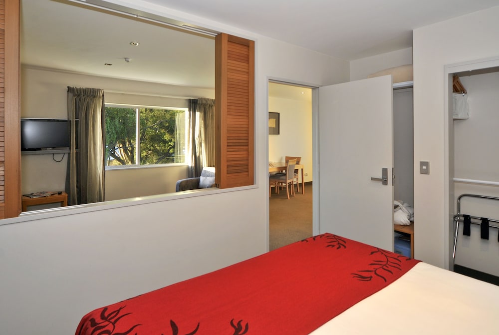 Wai Ora Lakeside Spa Resort 10/49