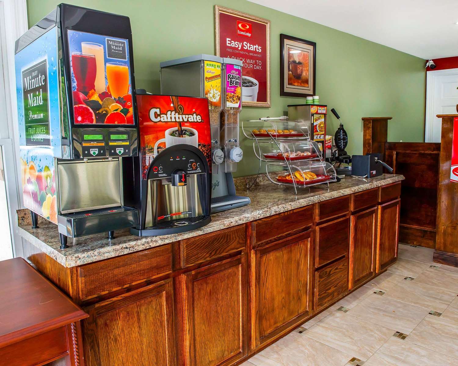 Econo Lodge Jefferson Hills Hwy 51 20/33