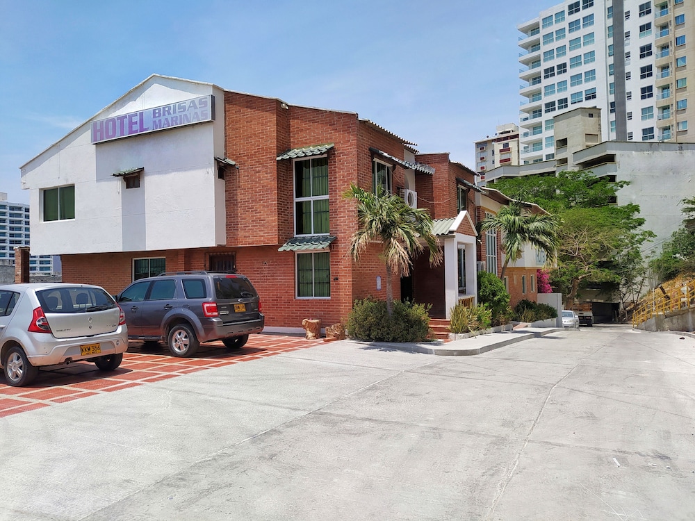 Hotel Brisas Marinas 21/28