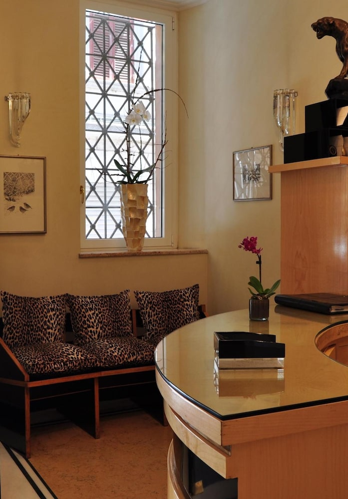 Hotel Gregoriana 39/54