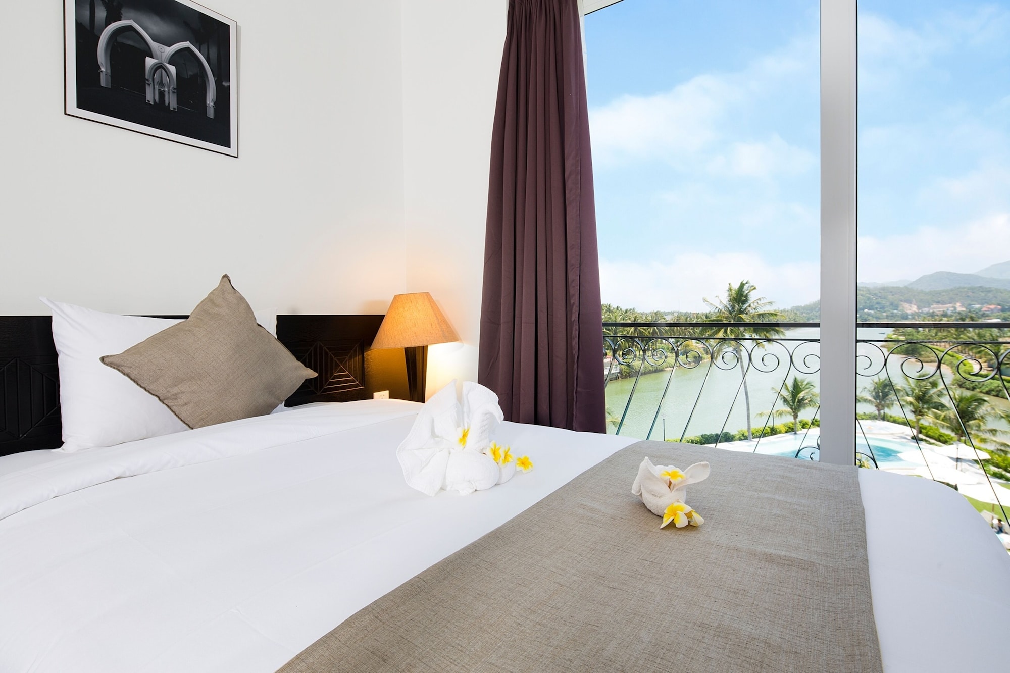PREMIER, DOUBLE BED