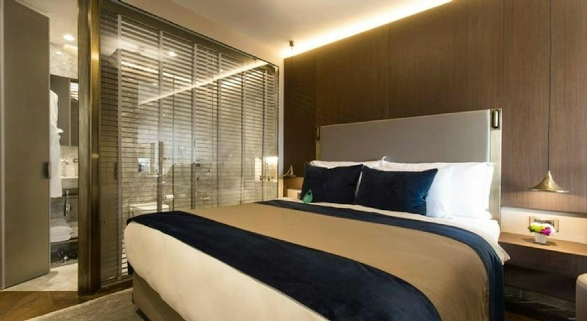 Noble22 Suites 7/39