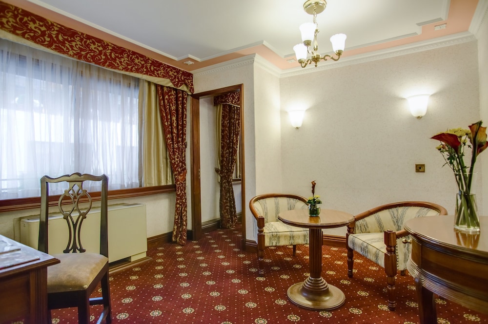 Sarova Stanley 31/50