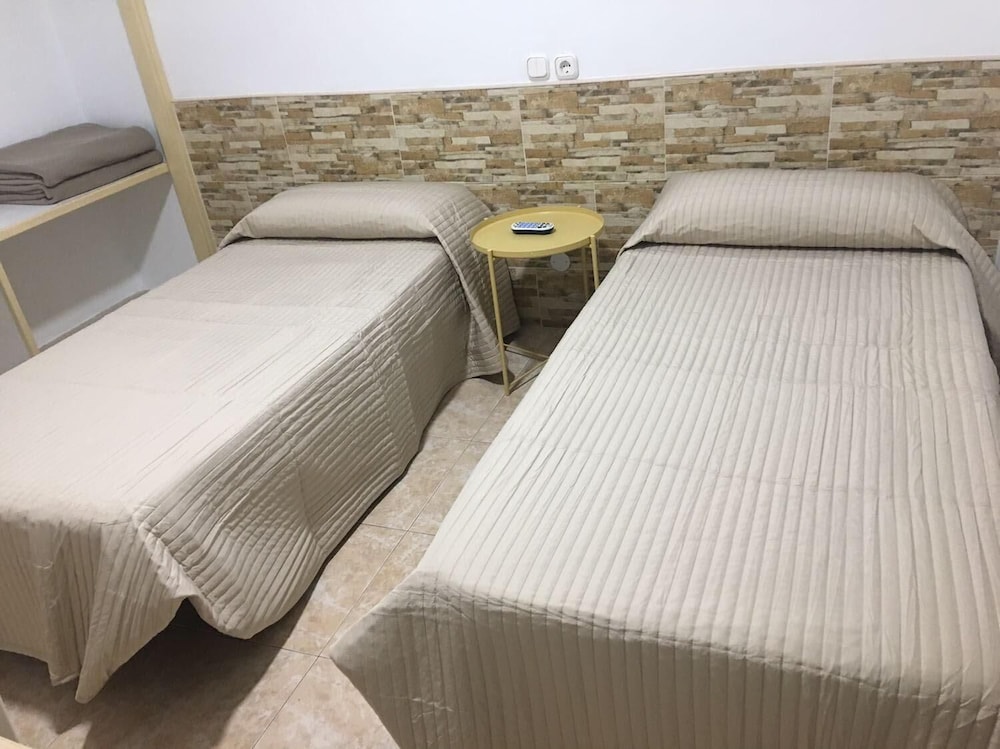 Residencia Cardona 22/57