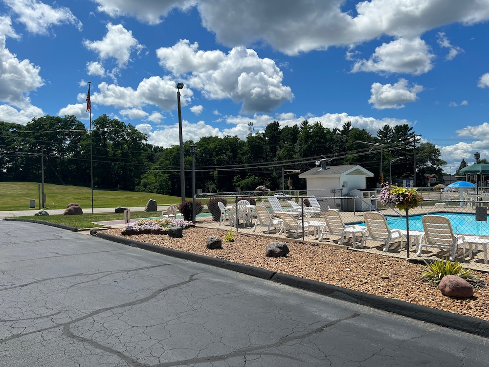 All Star Value Inn 34/74