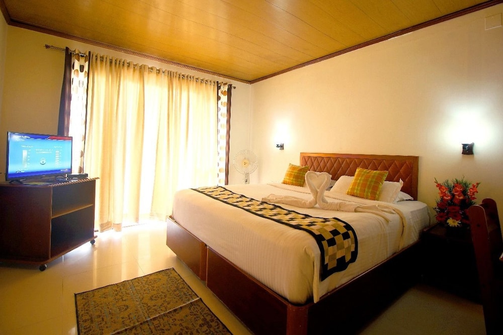 غرفة بسرير كينج بإطلالة على الجبل، Deshadan Mountain Resort 4/5