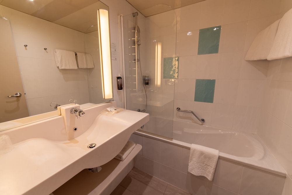 Holiday Inn Lyon Vaise 9/80