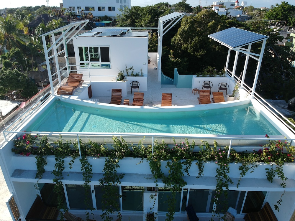 Ocean Zen Suites 4/50