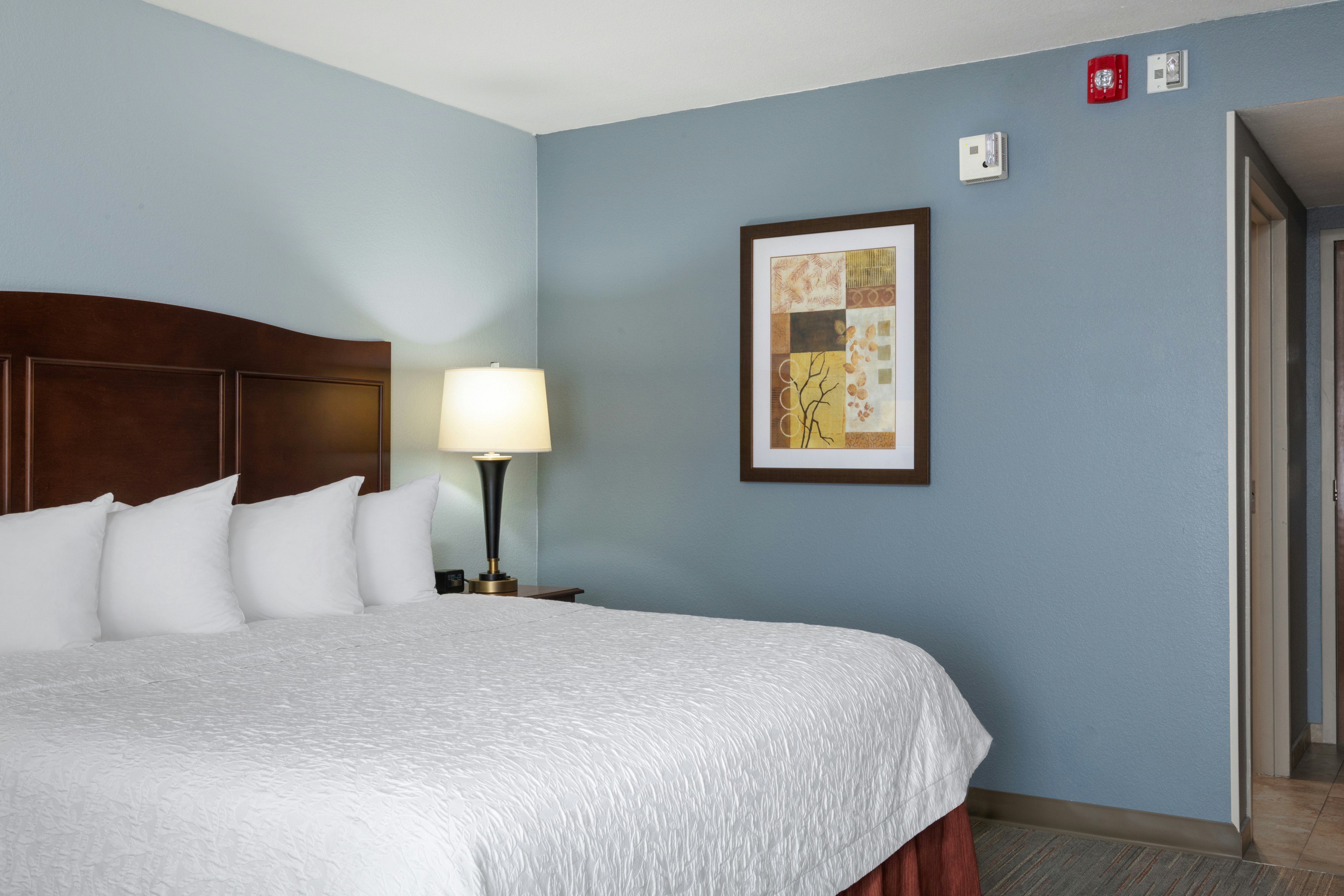 ROOM, KING BED, ACCESSIBLE
