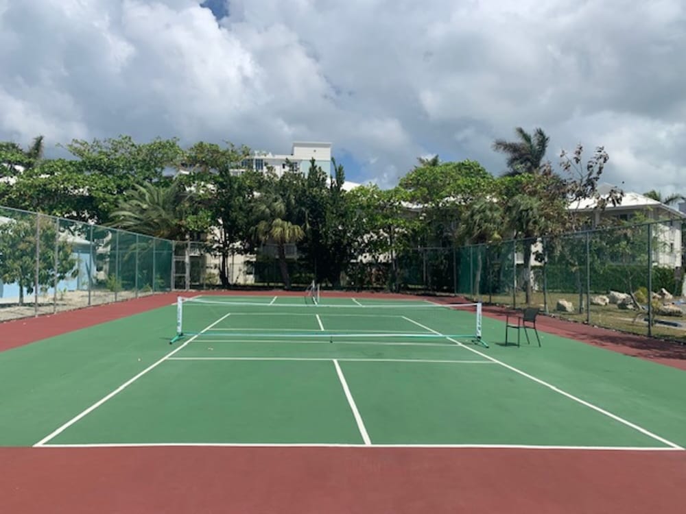 Grandview Condominiums 39/79