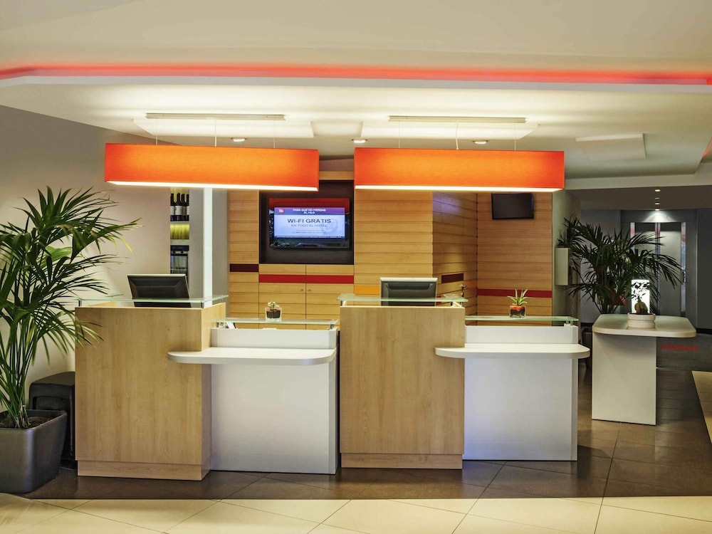 IBIS BARCELONA CORNELLA 7/36