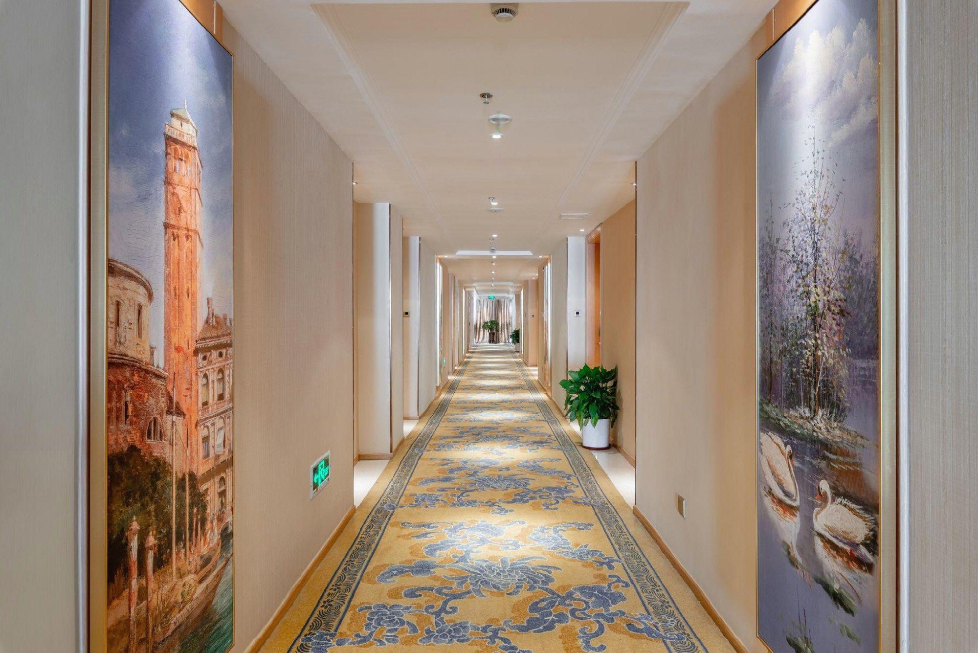 Vienna International Hotel (Zhongxiang Zhongbai Square) 5/31