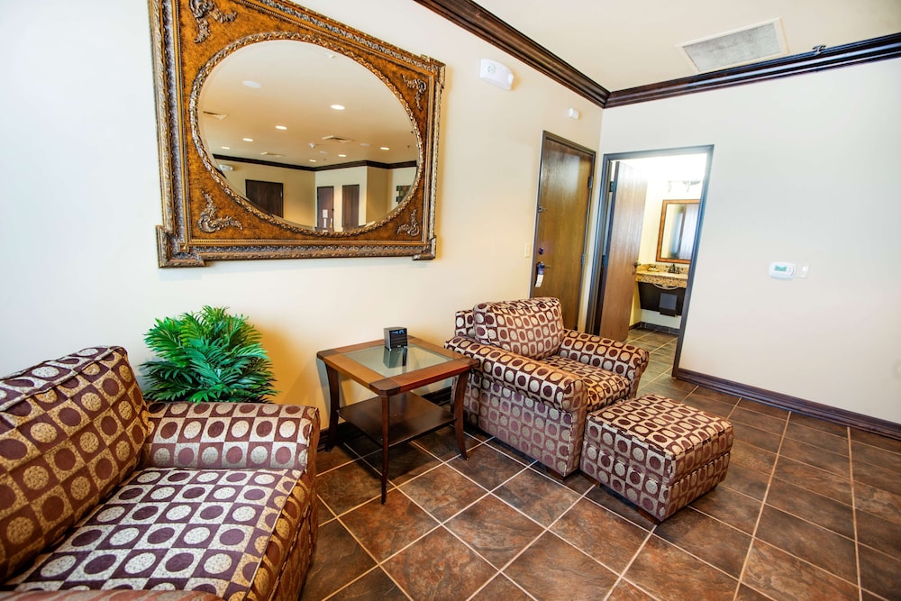 Best Western Plus Cimarron Hotel & Suites 29/41