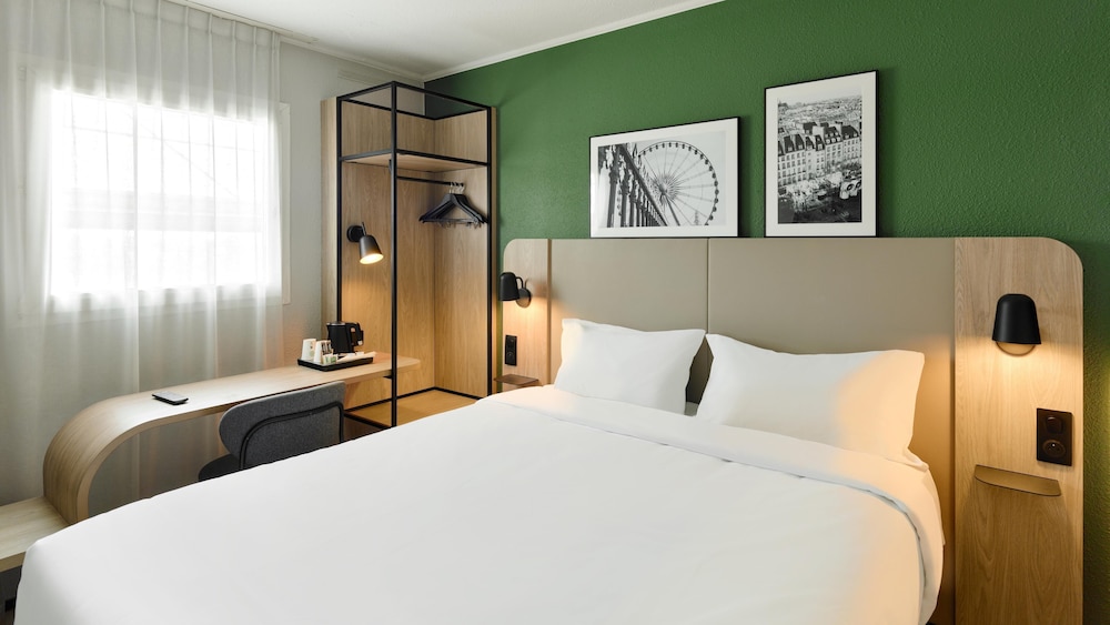 غرفة قياسية بسرير كوين، Campanile Paris Est Bobigny 4/9