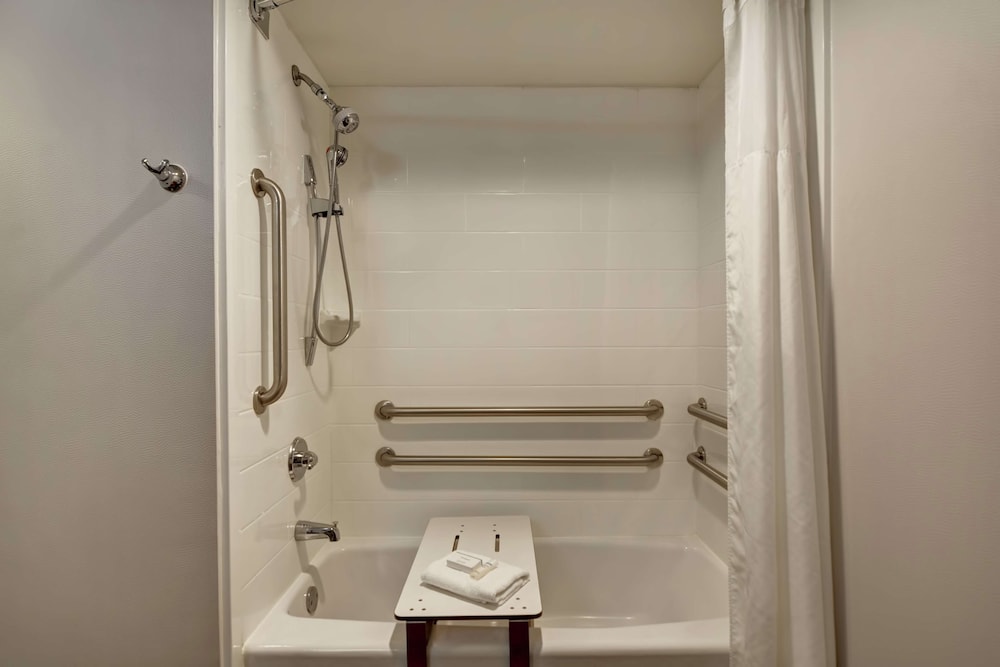 Hampton Inn Cincinnati Airport South 12/41