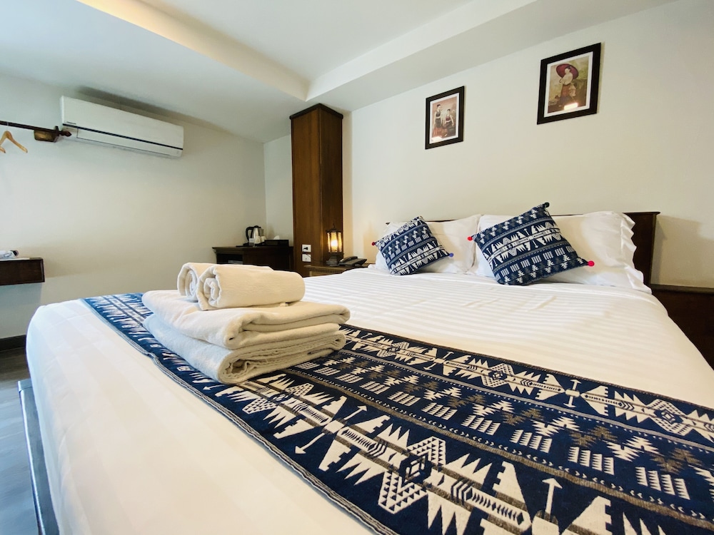 C Hotel Boutique And Comfort 11/40