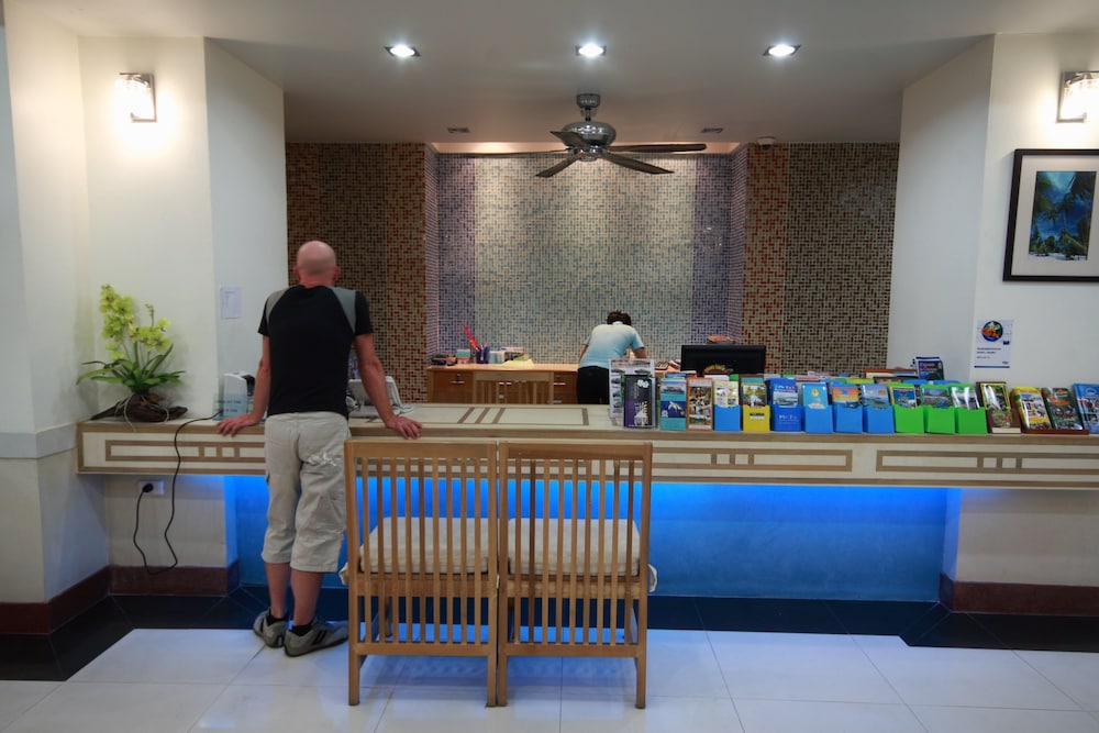 First Residence Hotel 12/48