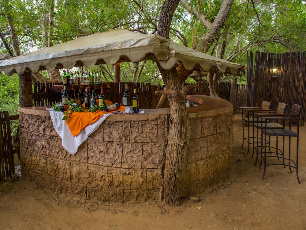 MADIKWE RIVER LODGE 20/42