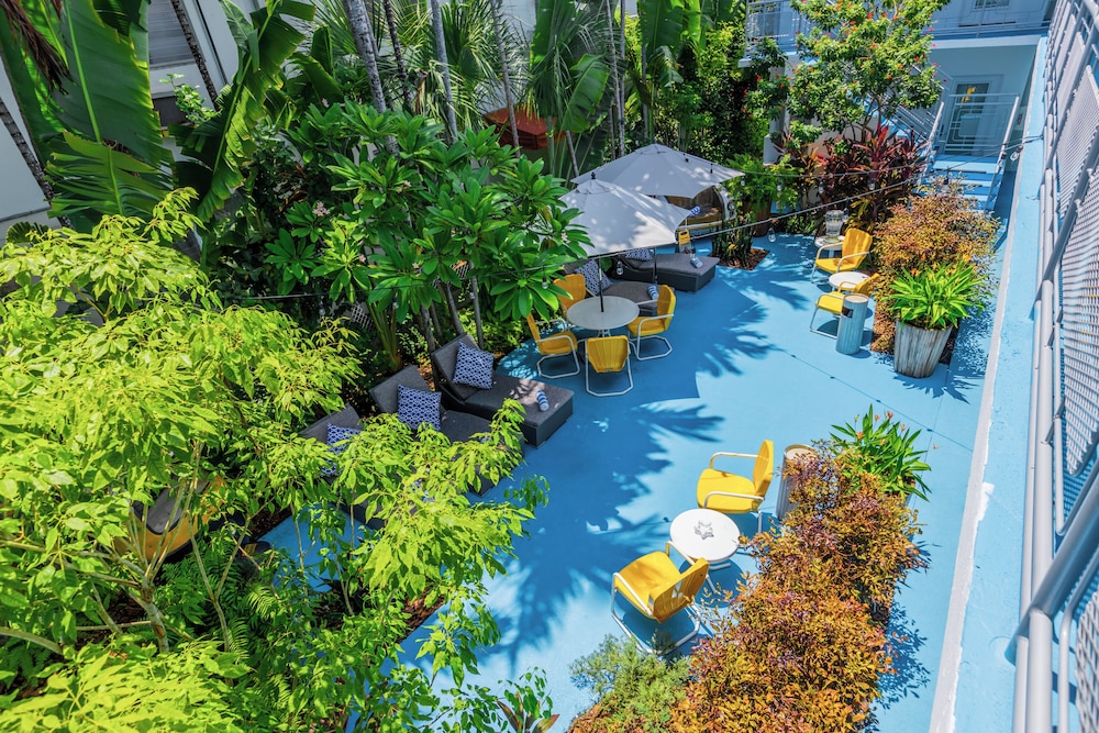 Seaside All Suites Hotel 21/27