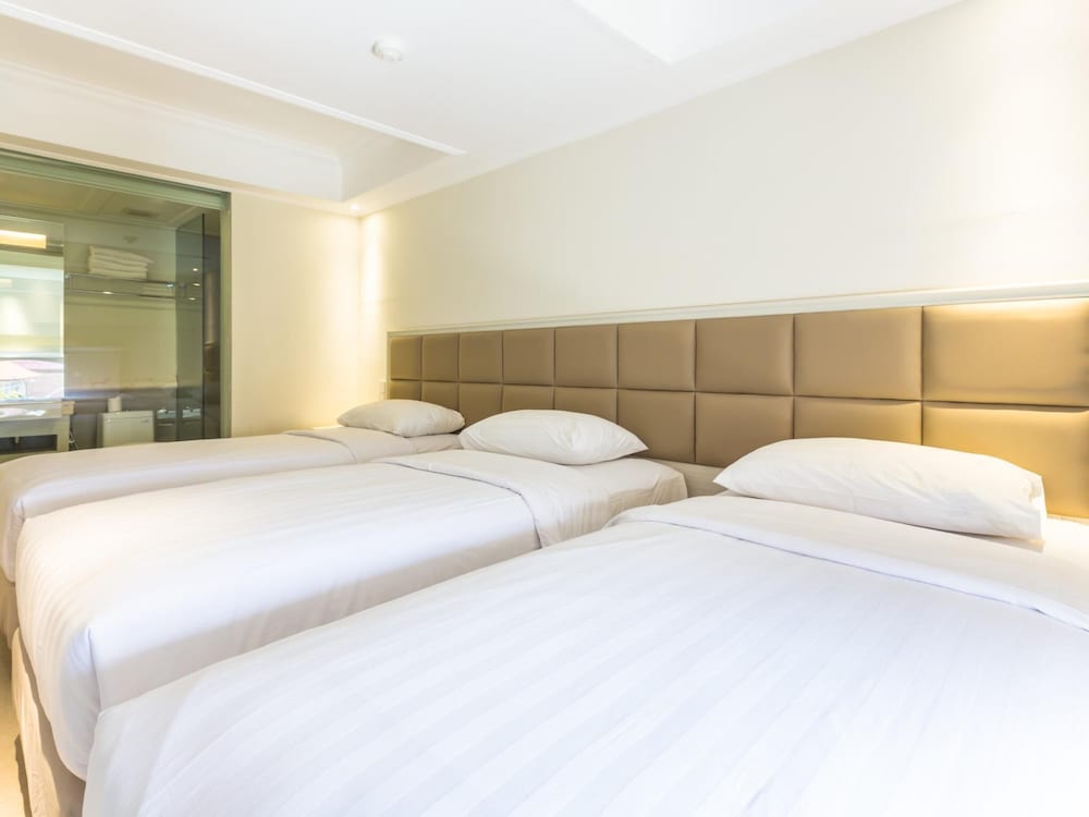 Alron Hotel Kuta Powered by Archipelago 34/67