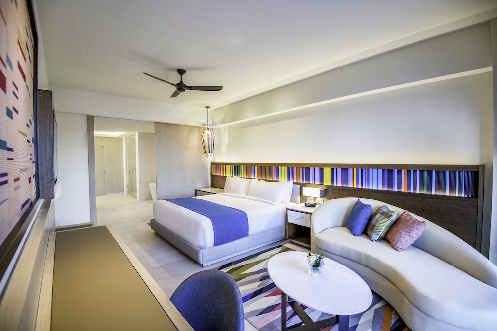 1 BEDROOM, MASTER, CLUB, SUITE, OCEAN VIEW