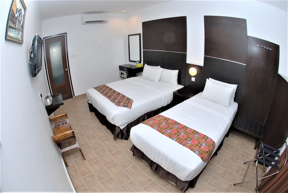 Sipadan Inn 2 11/50