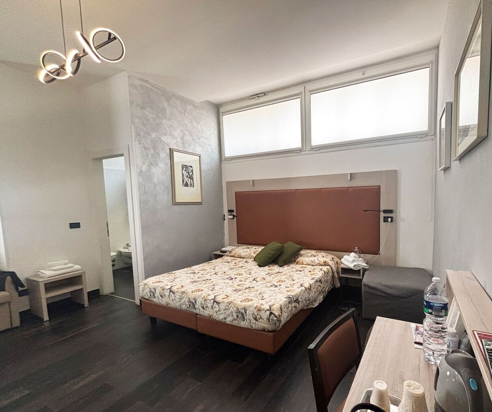BORGO PIO SUITES INN 34/70