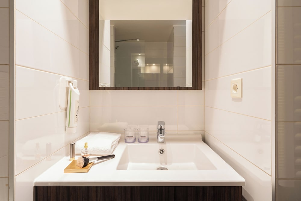 HEVEA APPART HOTEL 47/50