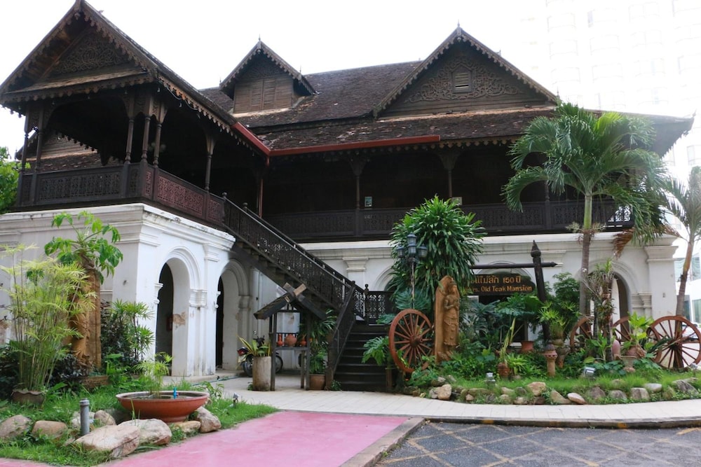 Diamond River Ping Petch Ngam Hotel 8/52