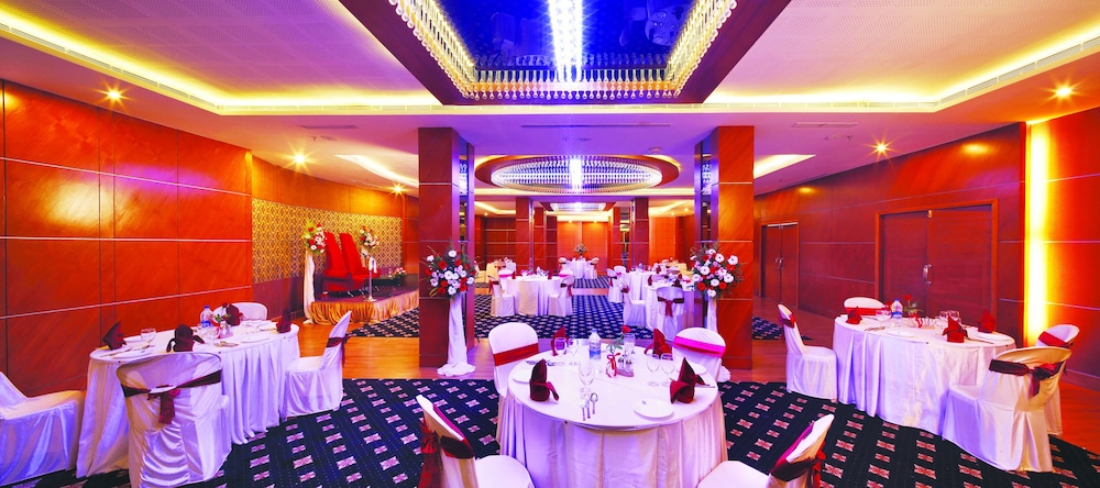 Windsor Rajadhani 14/22