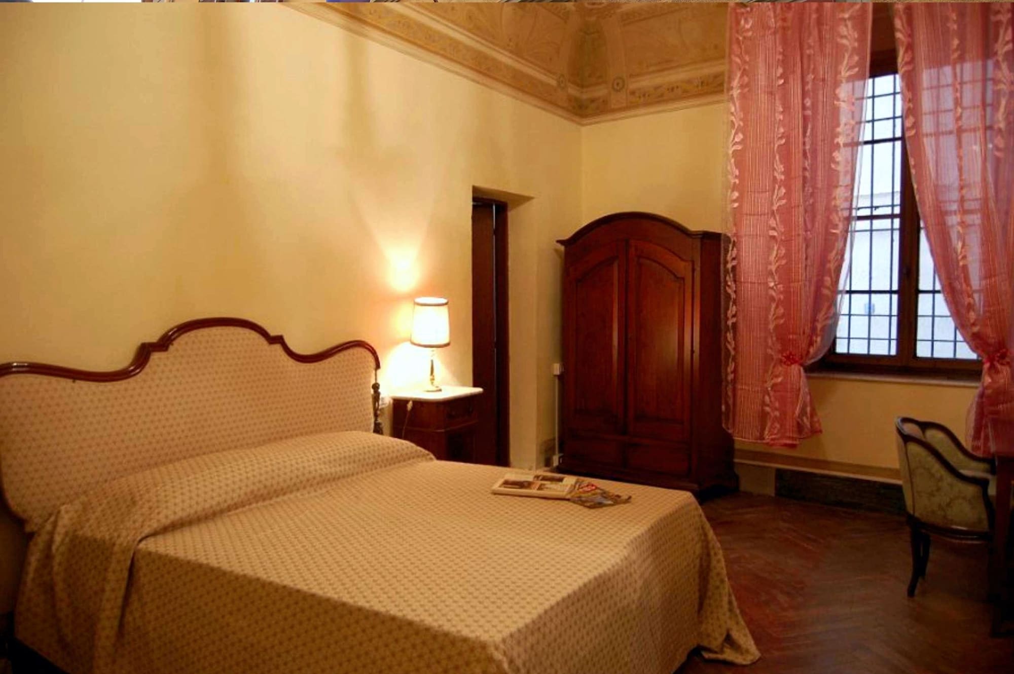 SUPERIOR, DOUBLE BED, PRIVATE BATHROOM