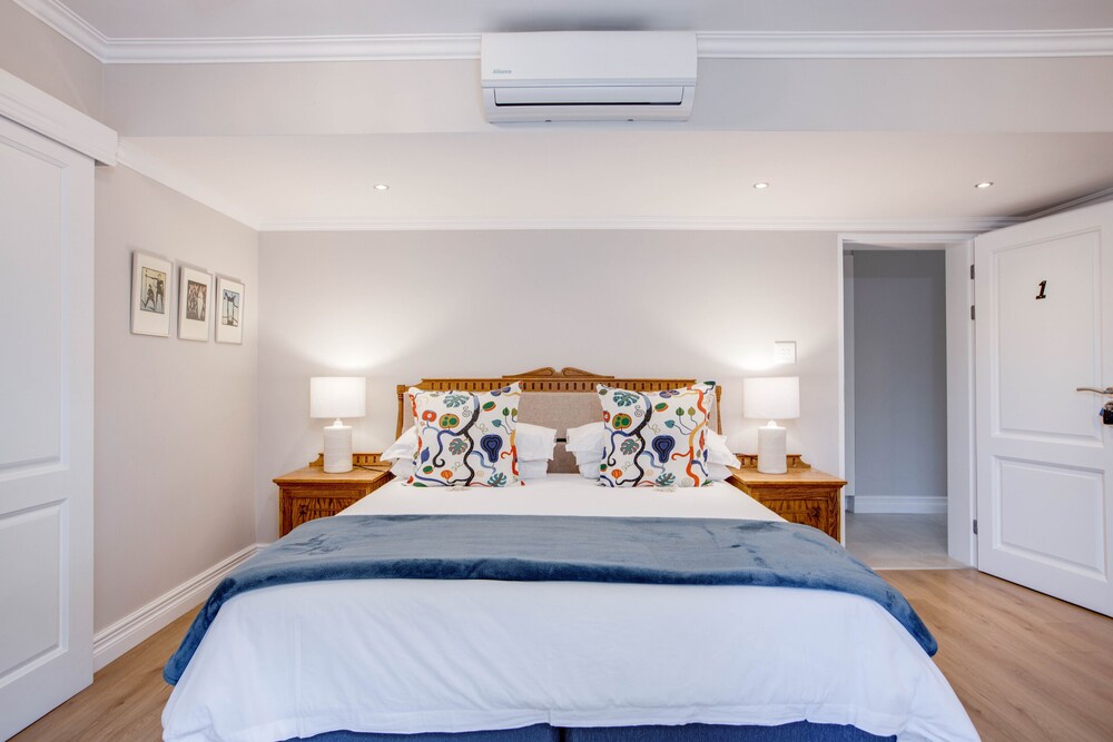 Amberhall Guesthouse 5/50