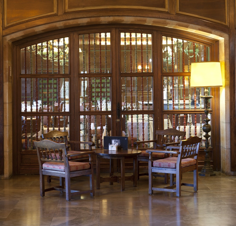 Parador De Cervera De Pisuerga 40/69