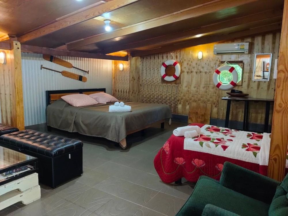 Kaengkrachan Boathouse Paradise Resort 42/78