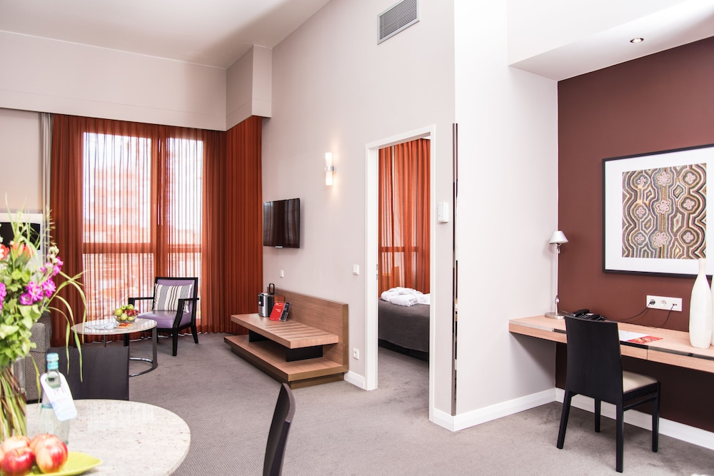 Adina Apartment Hotel Berlin Checkpoint Charlie 38/64