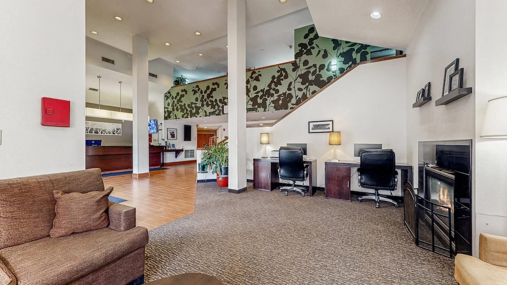 Sleep Inn Suites Buffalo Airport 39/63