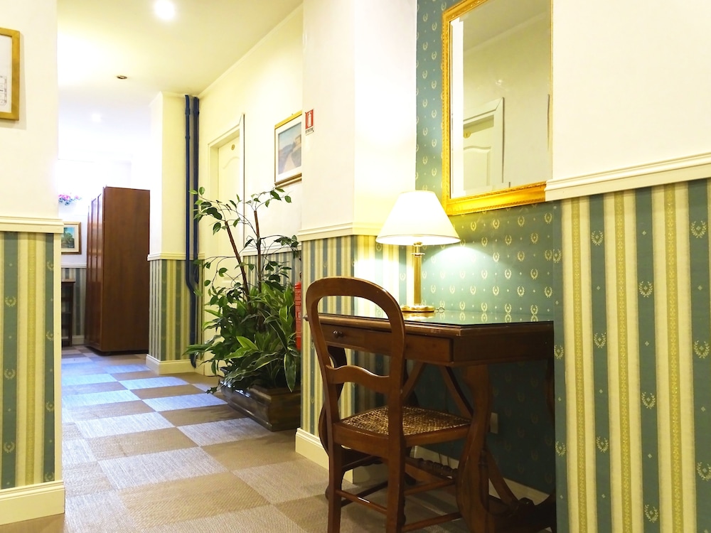 Hotel Porta Pia 4/49