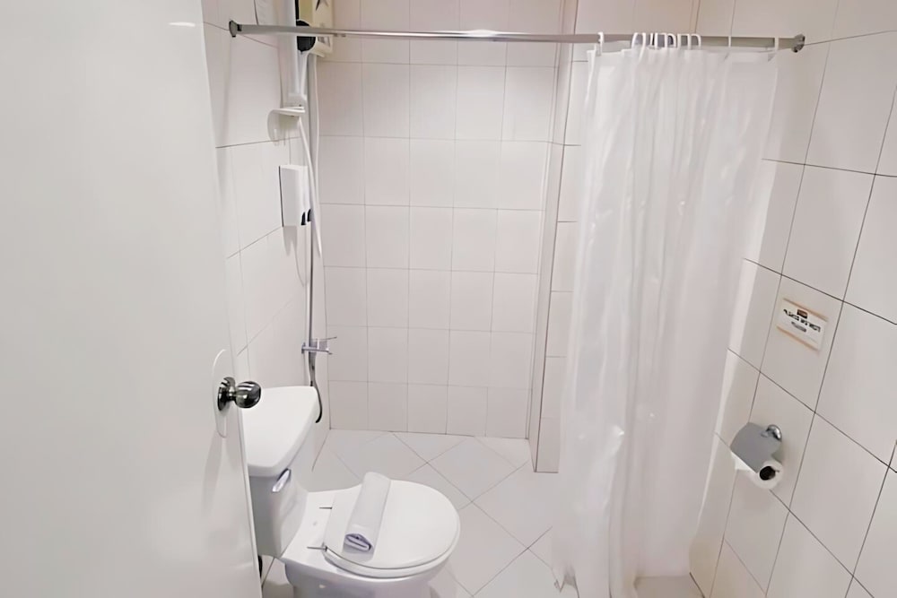 Urban Inn Iloilo 64/65
