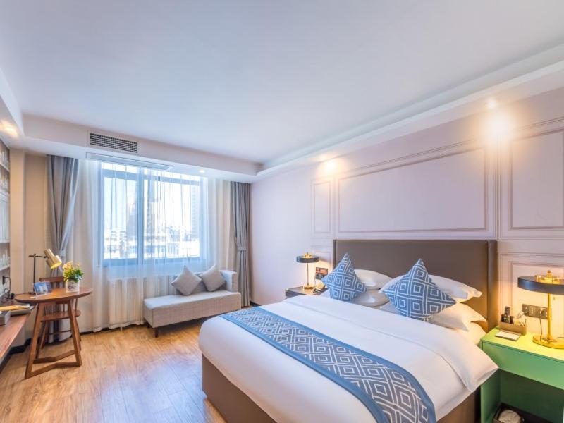 Gem Fuyang City Linquan County Jiangziya Plaza Hotel 4/35