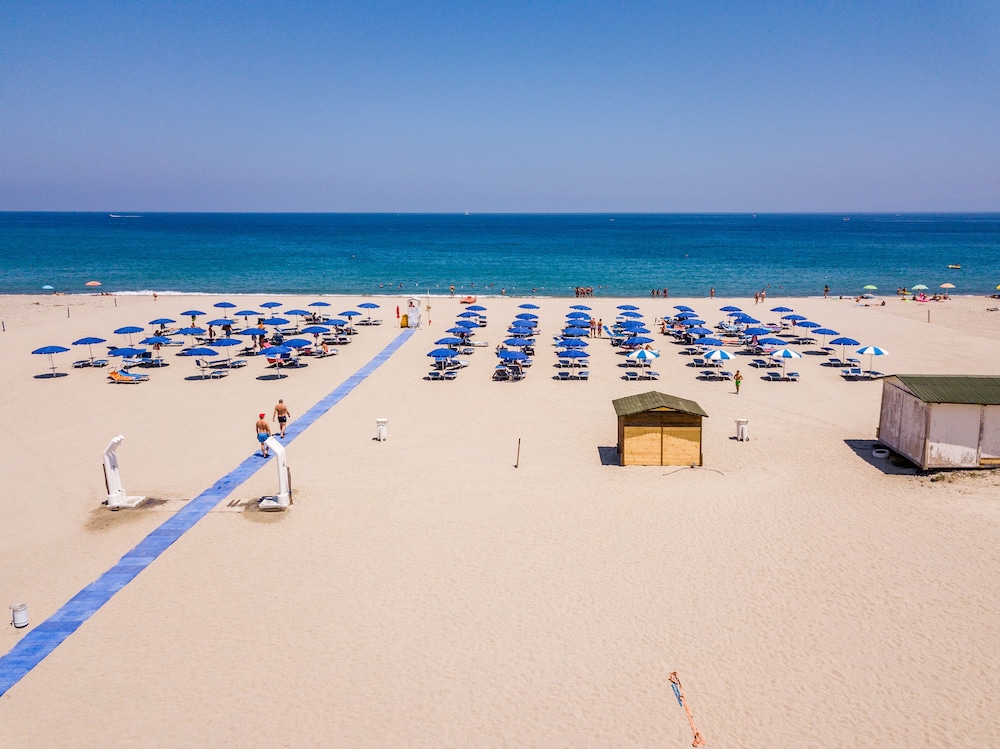 Le Dune Beach Club 33/45