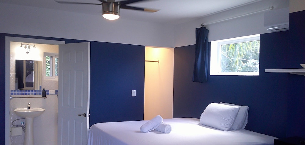 E&amp;J Boutique Residences 8/50