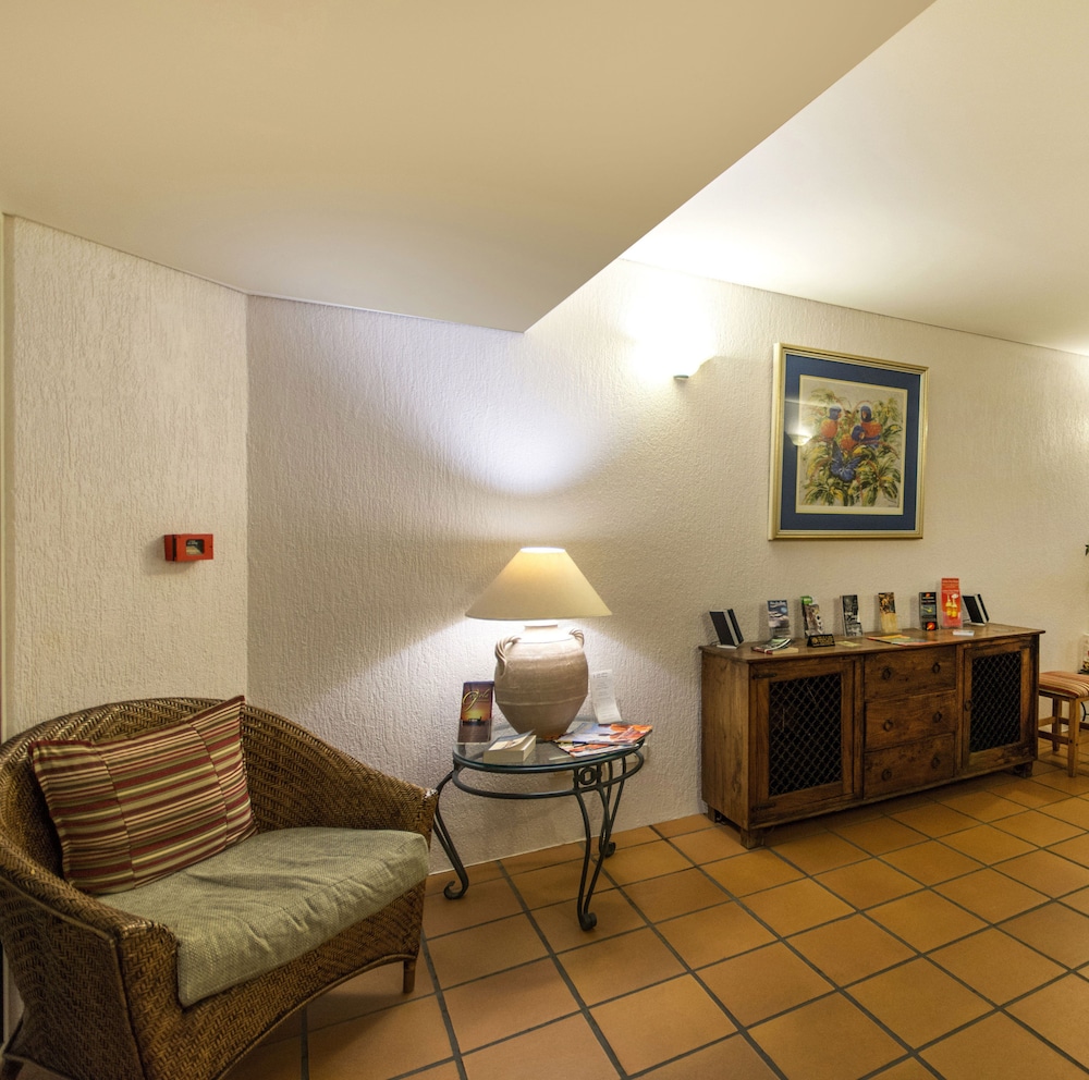 Il Centro Apartment Hotel 25/49