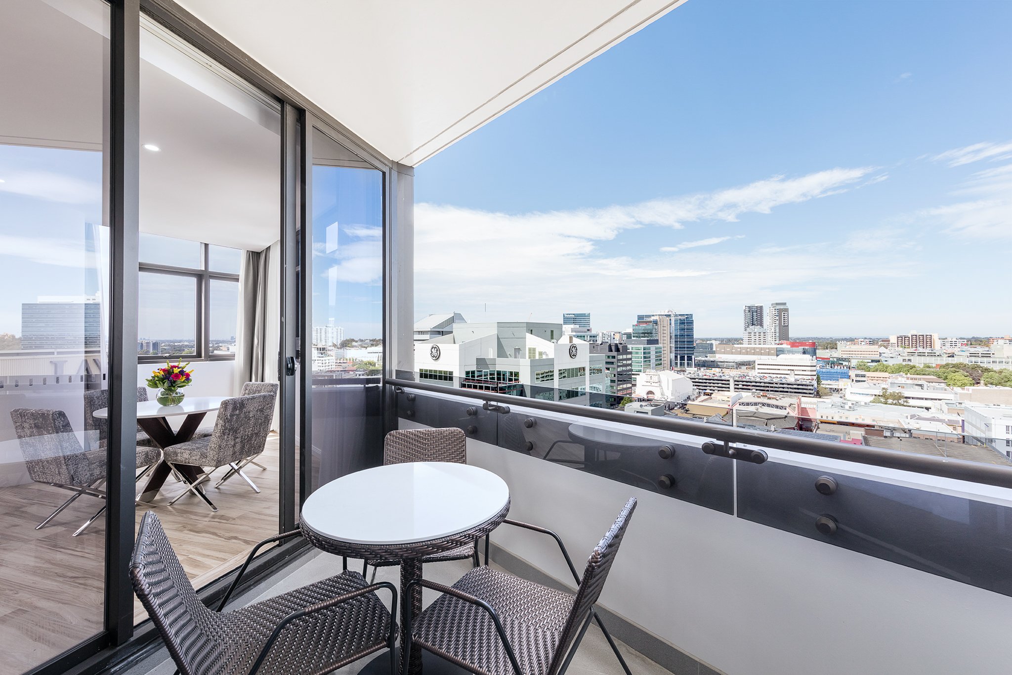 Meriton Suites Church Street Parramatta 22/25