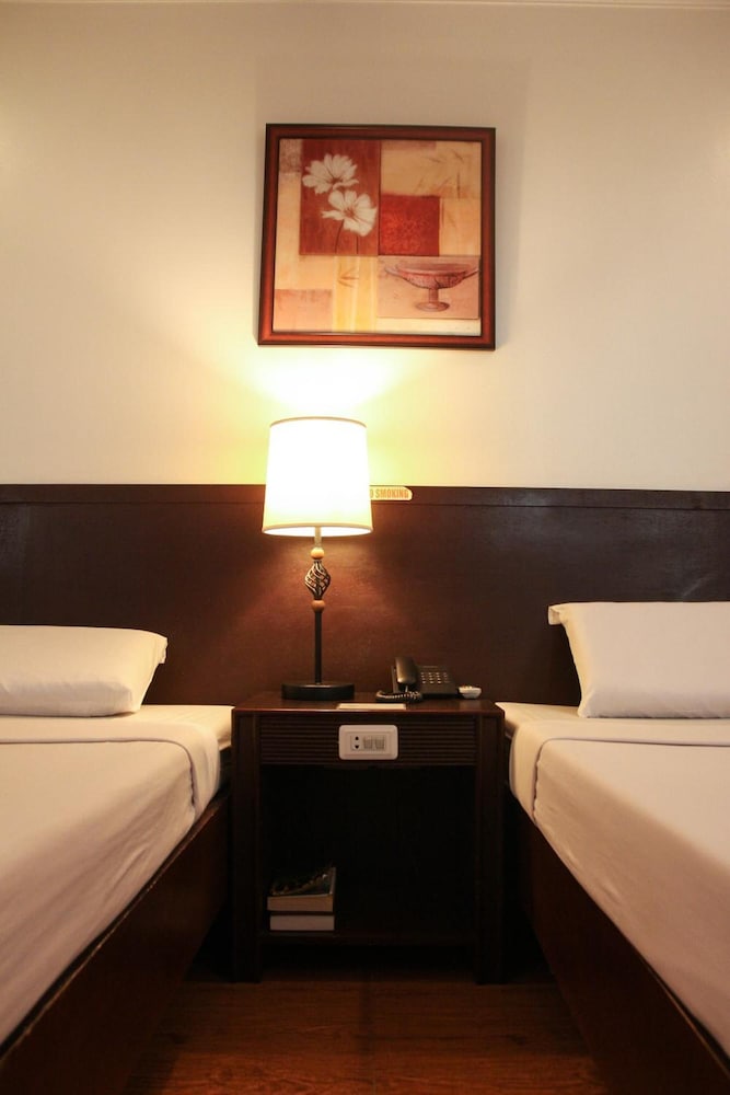 De Luxe Hotel 23/40
