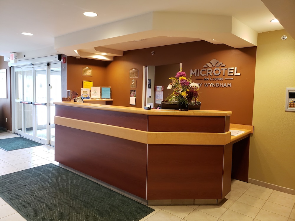 Microtel Inn and Suites Dover 3/36