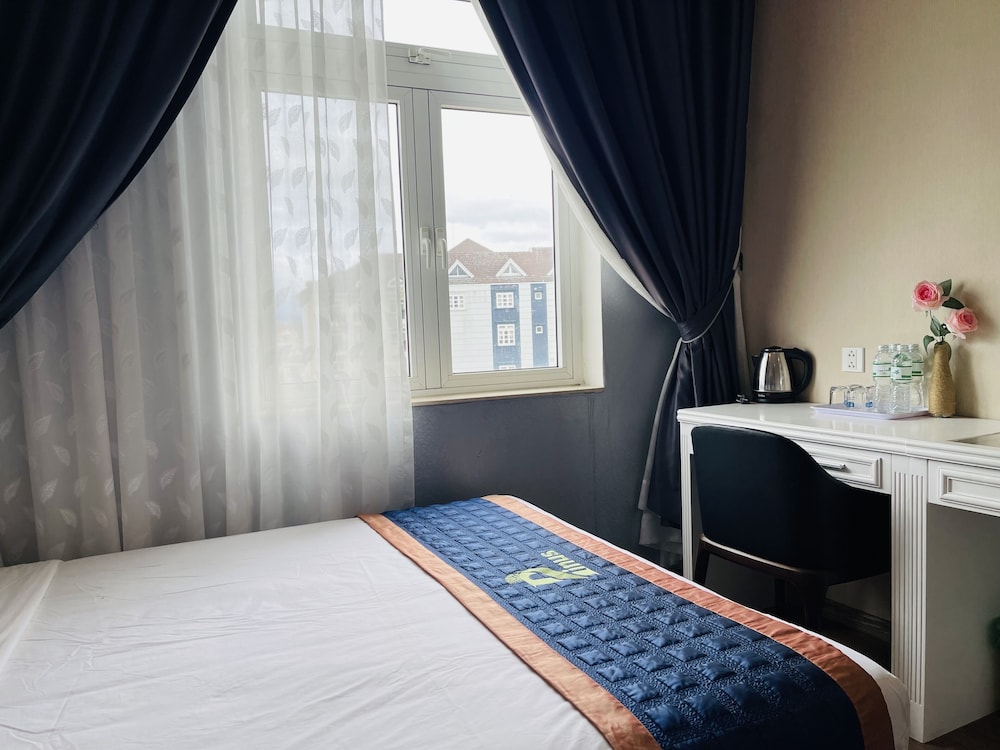 Pinus Hotel 13/51