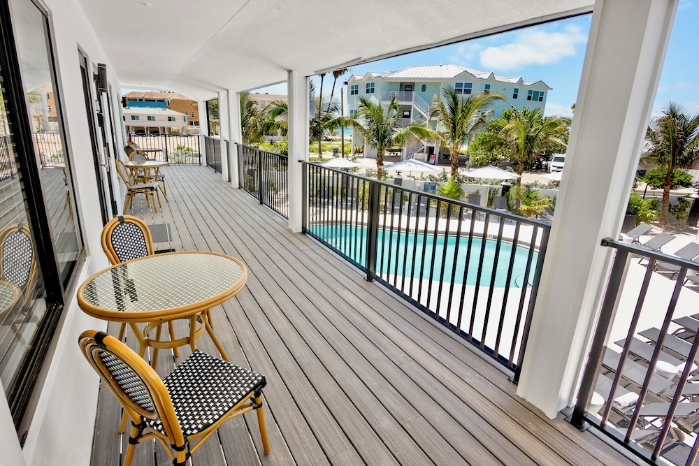 Tropic Isle Beach Resort 5/68