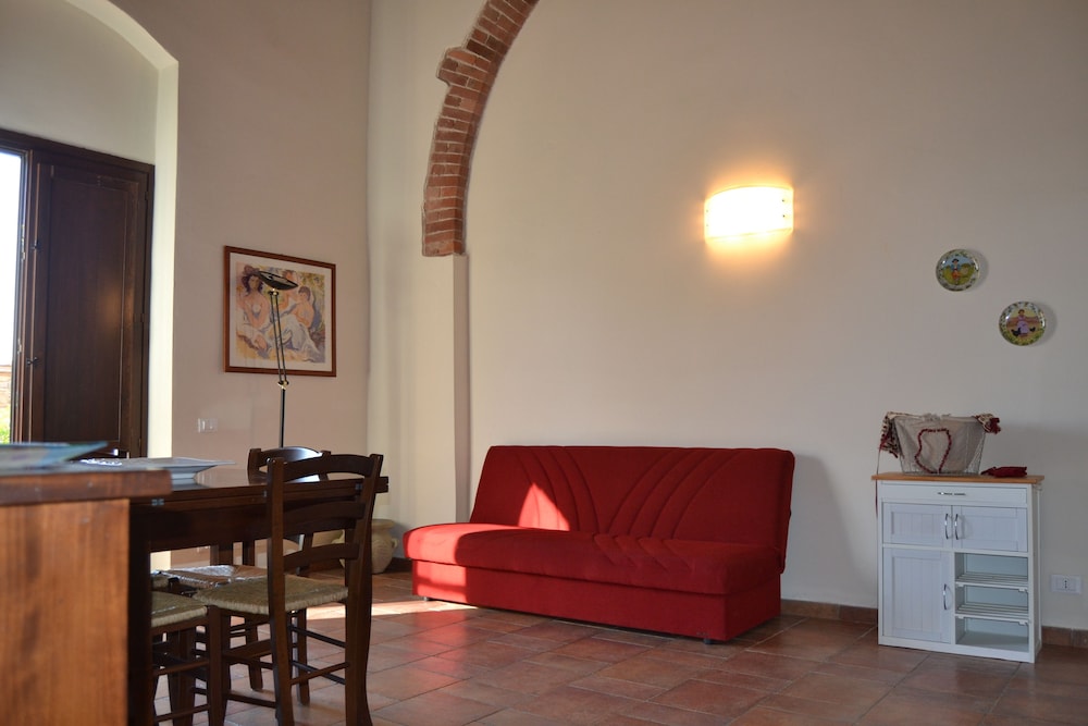 Antico Borgo Casalappi 57/73